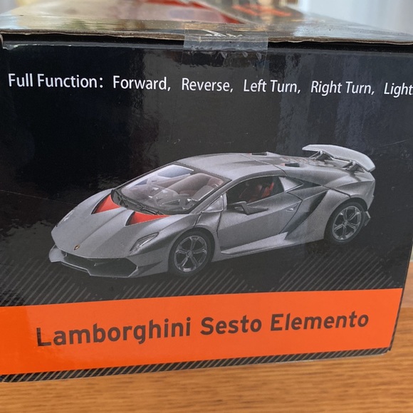 Lamborghini Sesto Elemento 1:24 Scale new in the box with remote control - Picture 2 of 6